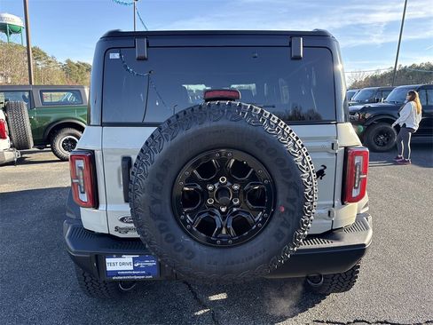 New 2025 Ford Bronco Badlands w/ Sasquatch Package image 6