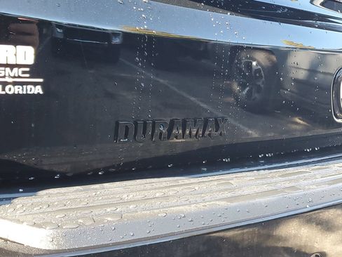Used 2026 Chevrolet Tahoe High Country AWD/4WD image 7
