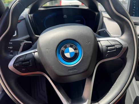 Used 2019 BMW i8 Roadster AWD/4WD image 11