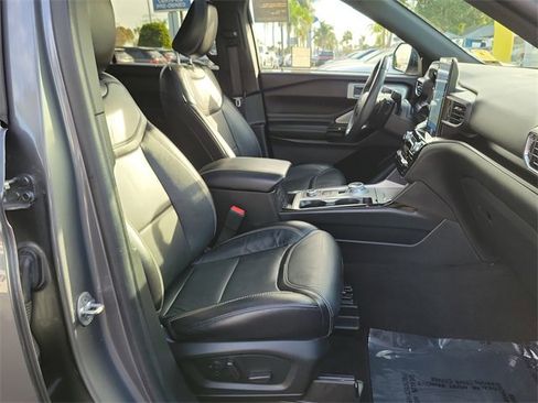 Certified 2021 Ford Explorer ST w/ Equipment Group 401A image 18