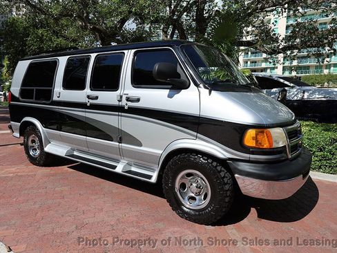 Used 1998 Dodge B1500 image 13