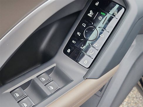 New 2025 Audi Q5 Premium Plus image 21