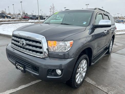 Used 2015 Toyota Sequoia Platinum image 3