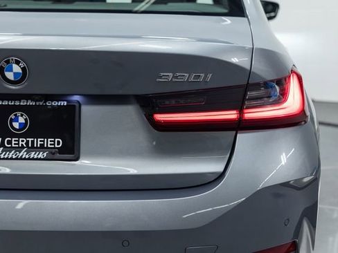 Certified 2023 BMW 330i xDrive Sedan w/ Premium Package AWD/4WD image 8