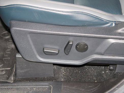 Used 2024 Ford Bronco Outer Banks AWD/4WD image 17