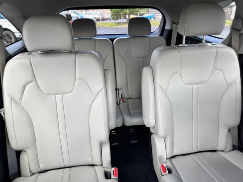 Used 2023 Kia Sorento EX w/ Panoramic Sunroof Package FWD image 15