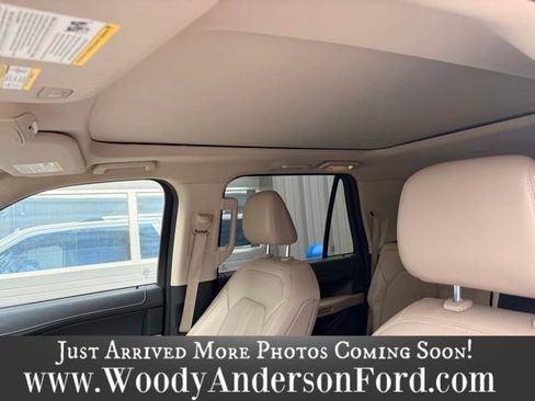 Used 2023 Ford Expedition Max Limited AWD/4WD image 10