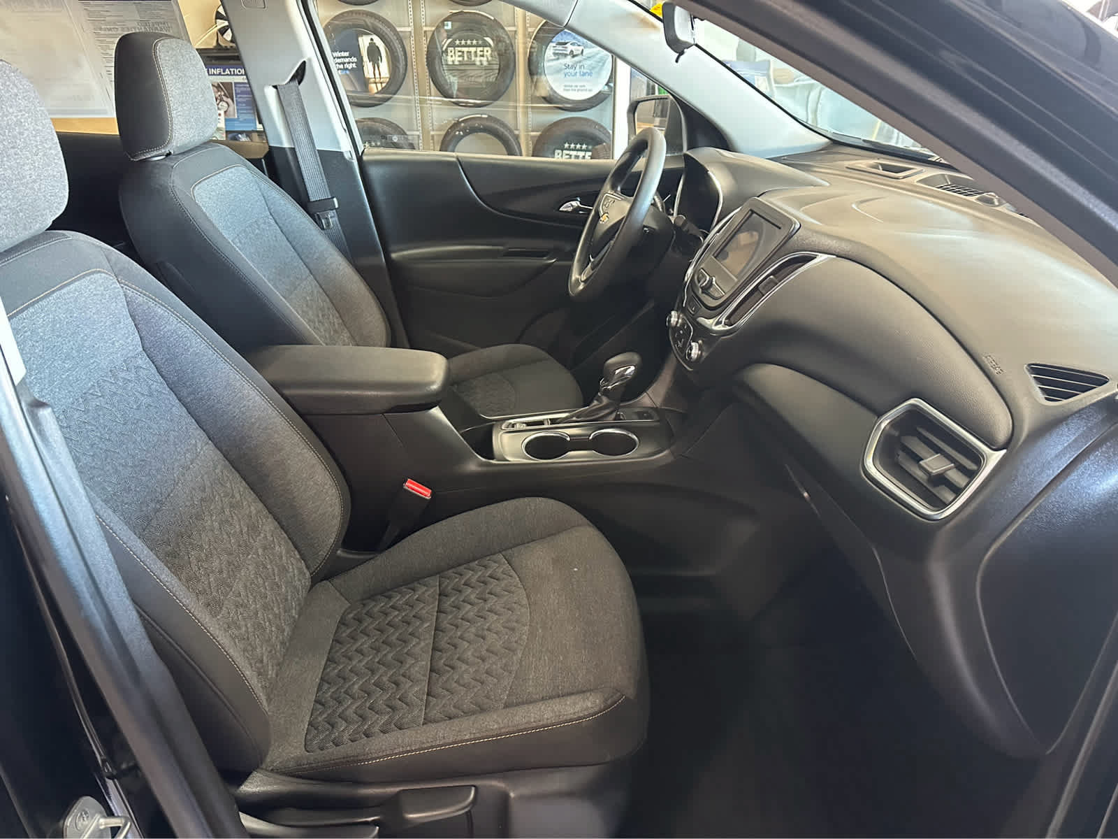 Used 2022 Chevrolet Equinox LT AWD/4WD image 44