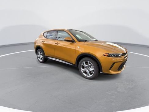 New 2024 Dodge Hornet R/T Plus w/ Tech Pack Plus w/o Parking image 2