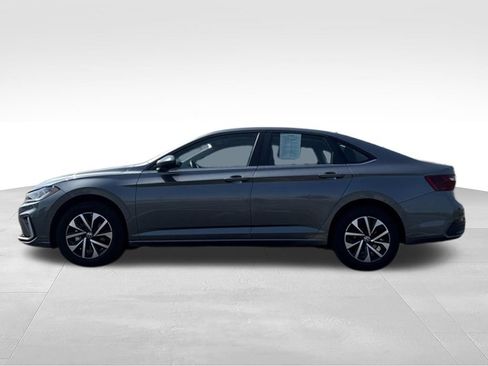 Used 2025 Volkswagen Jetta S FWD image 9