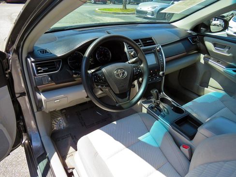 Used 2017 Toyota Camry LE image 15