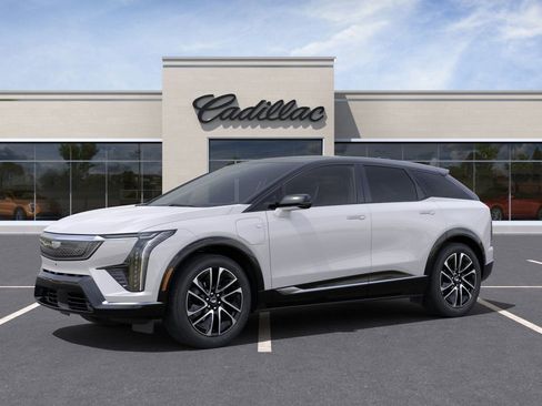 New 2025 Cadillac Optiq Sport 2 w/ LPO, Floor Liner Package image 2