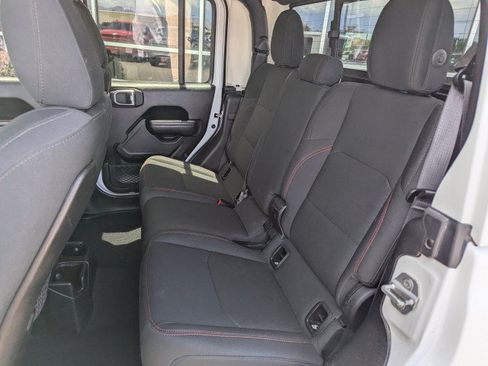 Used 2021 Jeep Gladiator Rubicon AWD/4WD image 23