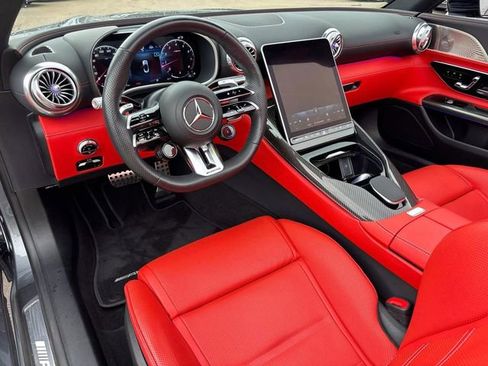 Used 2022 Mercedes-Benz SL 63 AMG 4MATIC w/ AMG Aerodynamic Package image 10