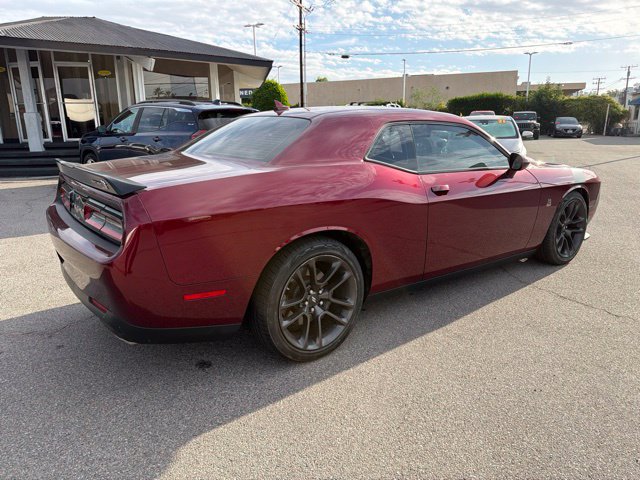 Used 2022 Dodge Challenger R/T Scat Pack w/ Driver Convenience Group RWD image 7