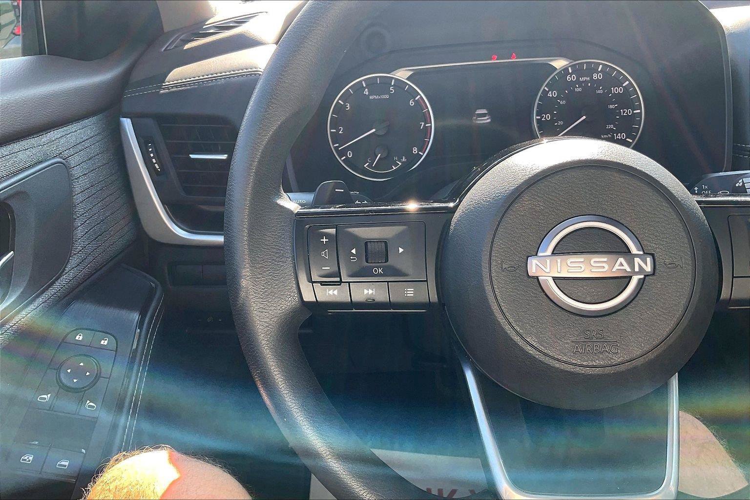 Certified 2023 Nissan Rogue SV AWD/4WD image 17