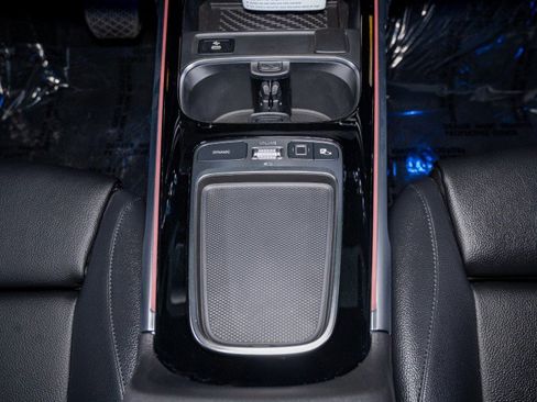 New 2025 Mercedes-Benz GLB 250 image 23