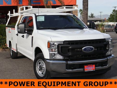 Used 2022 Ford F250 XL w/ Power Equipment Group RWD image 2