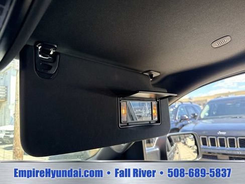 Used 2023 RAM 1500 Laramie AWD/4WD image 30