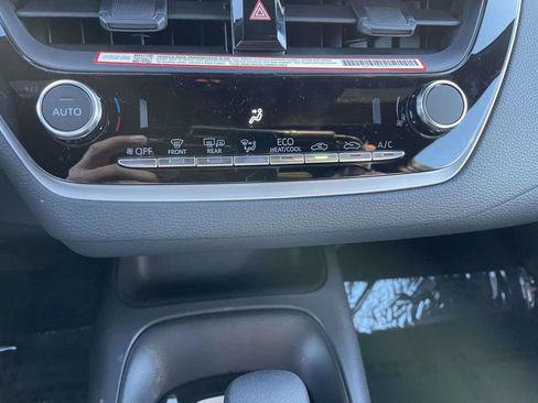 New 2026 Toyota Corolla SE image 40