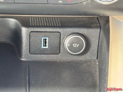 Used 2020 Ford Escape SE FWD image 26