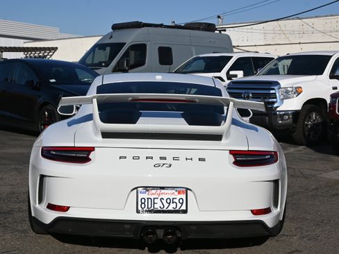 Used 2018 Porsche 911 GT3 image 7