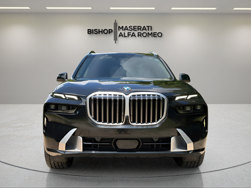 Used 2023 BMW X7 xDrive40i w/ Premium Package AWD/4WD image 2