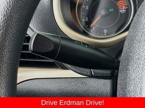 Used 2018 Jeep Cherokee Latitude FWD image 14