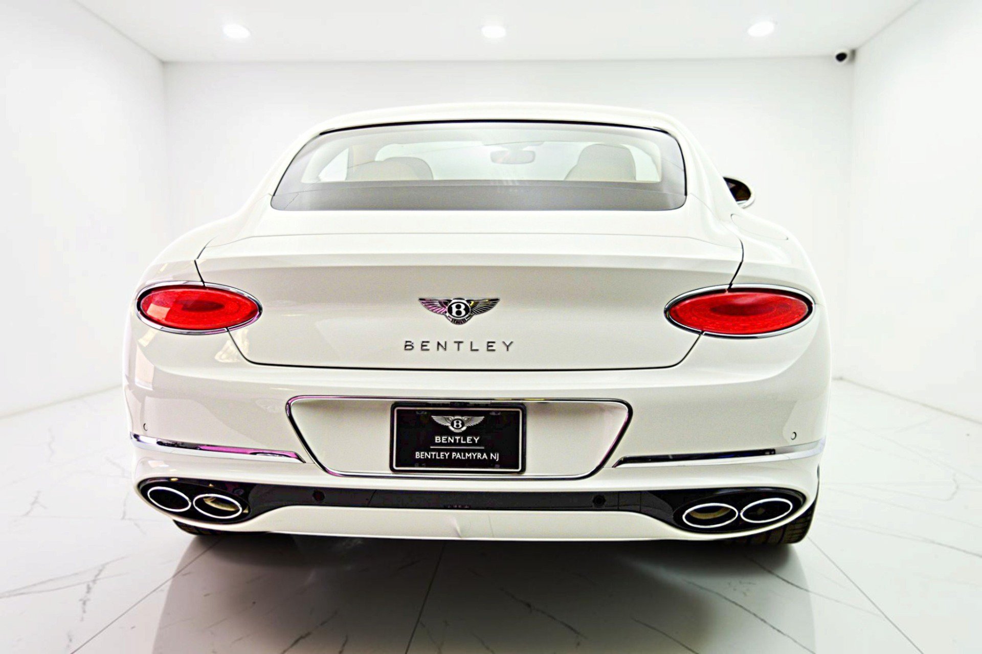 Used 2024 Bentley Continental GT AWD/4WD image 12