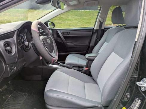 Used 2017 Toyota Corolla L FWD image 15