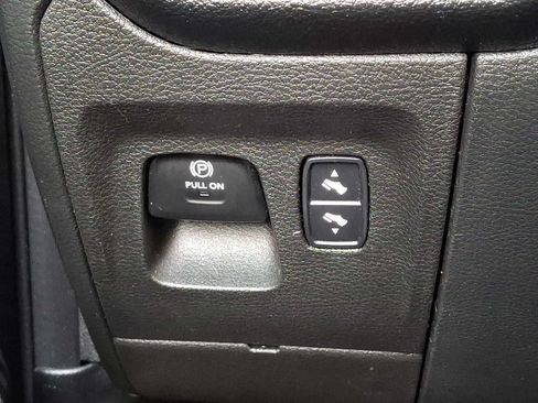 Used 2021 RAM 1500 Big Horn AWD/4WD image 25