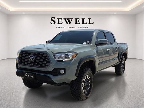 Used 2023 Toyota Tacoma TRD Off-Road w/ Technology Package AWD/4WD image 1