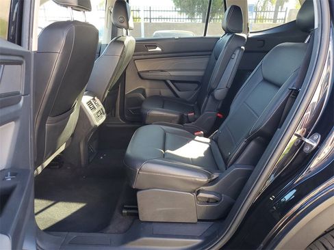 Used 2022 Volkswagen Atlas SE image 16