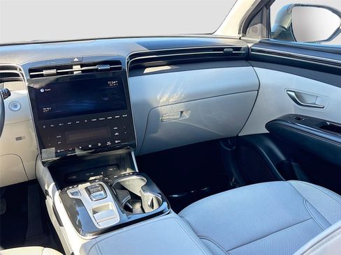 Used 2022 Hyundai Tucson Limited image 27