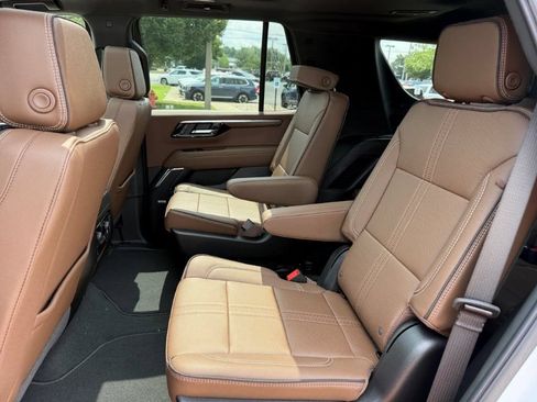 New 2026 Chevrolet Tahoe High Country w/ Sun And Tow Package AWD/4WD image 20