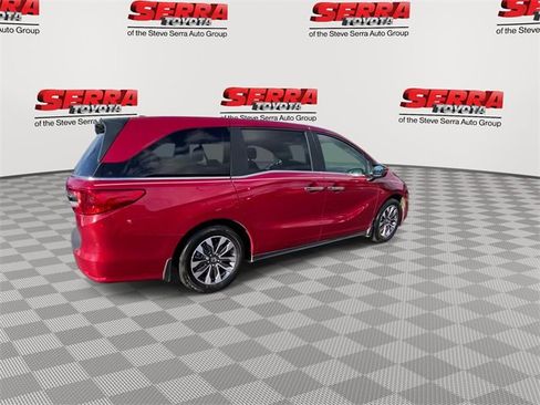 Used 2023 Honda Odyssey EX-L image 9