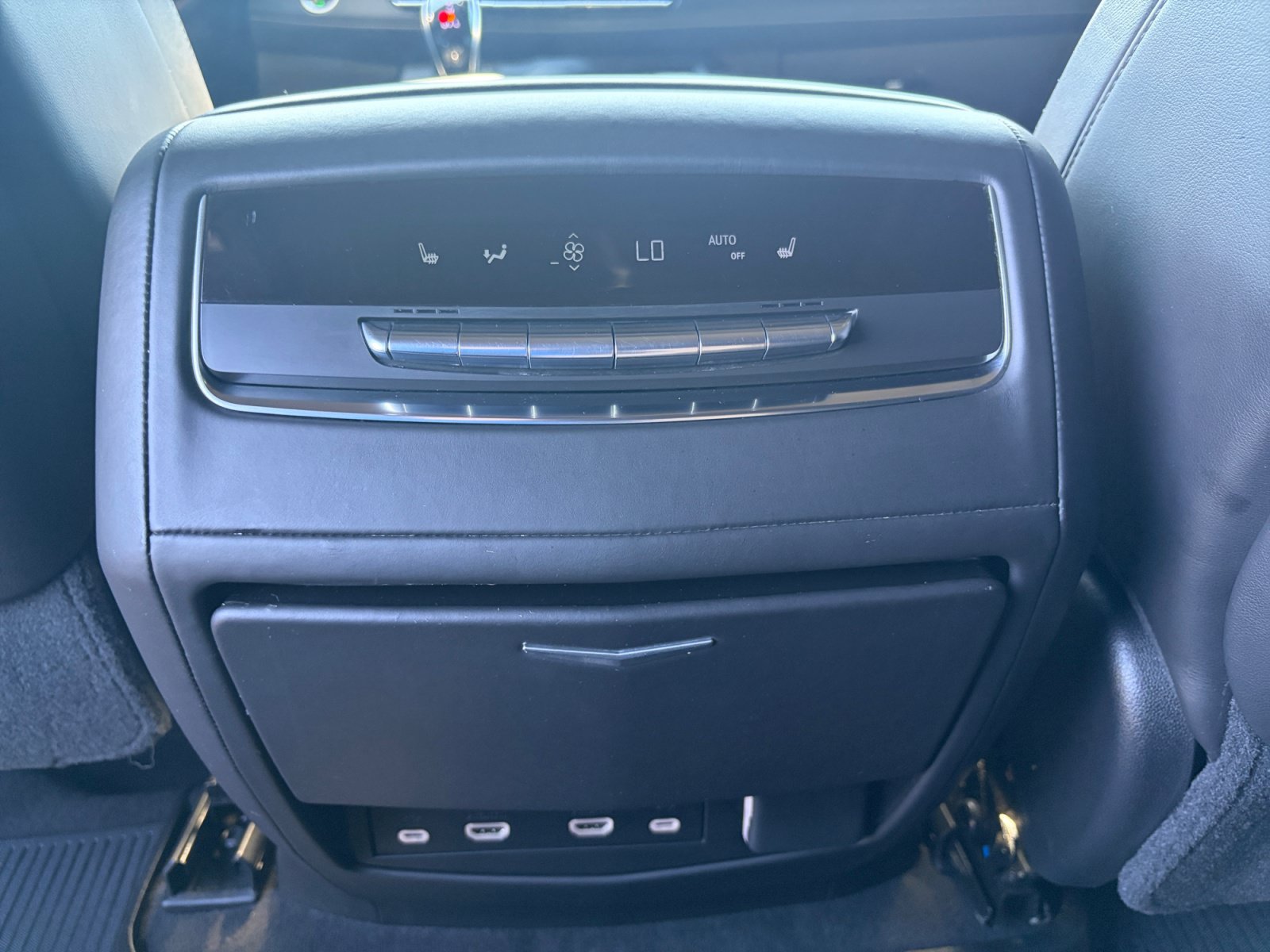 Used 2021 Cadillac Escalade Sport Platinum AWD/4WD image 24