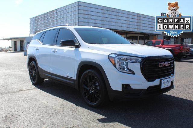 Used 2024 GMC Terrain SLT w/ Infotainment Package II FWD image 1