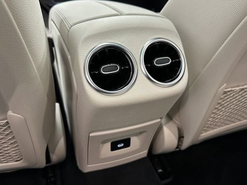 Certified 2025 Mercedes-Benz CLA 250 4MATIC image 25