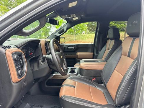 Used 2021 Chevrolet Silverado 1500 High Country w/ Safety Package II AWD/4WD image 21