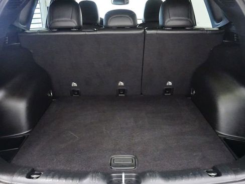 Used 2023 Jeep Compass Trailhawk image 19