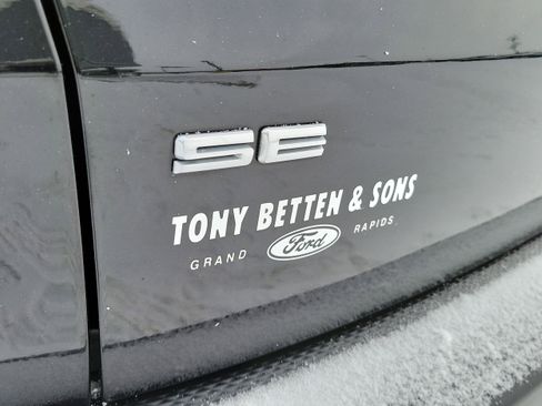 Certified 2022 Ford Escape SE w/ Convenience Package image 8