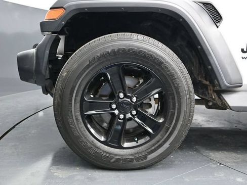 Certified 2019 Jeep Wrangler Unlimited Sport AWD/4WD image 16