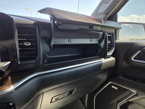 Used 2022 Chevrolet Silverado 1500 RST AWD/4WD image 34