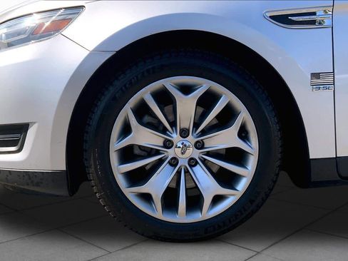 Used 2014 Ford Taurus Limited FWD image 10