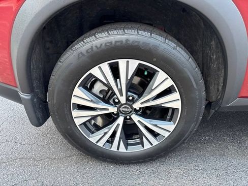 Used 2023 Nissan Rogue SV w/ SV Premium B Package AWD/4WD image 9