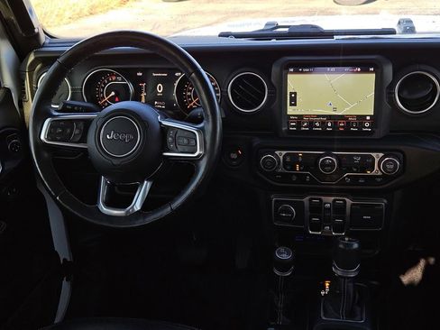 Used 2020 Jeep Gladiator Overland image 32