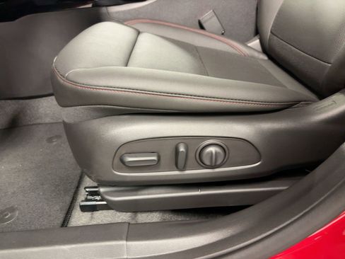 New 2026 Chevrolet Trax RS w/ Sunroof Package image 14