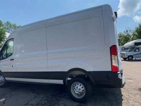 New 2026 Ford Transit 250 148 Medium Roof Extended AWD w/ Load Area Protection Package image 4