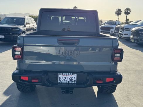 Certified 2026 Jeep Gladiator Rubicon AWD/4WD image 6